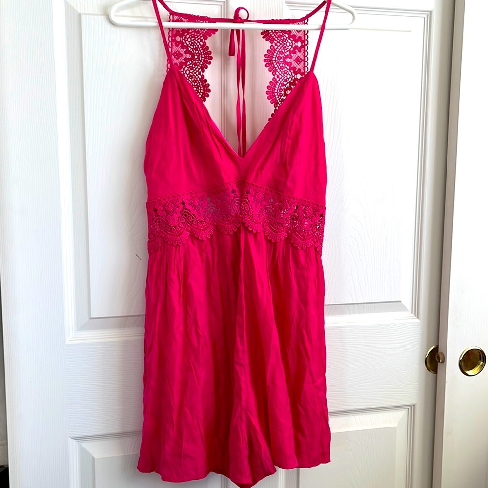 Fashion Nova, Medium size, pink, short set.